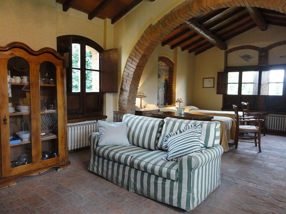 Borgo Corsignano Guest House ป็อปปี ภายนอก รูปภาพ